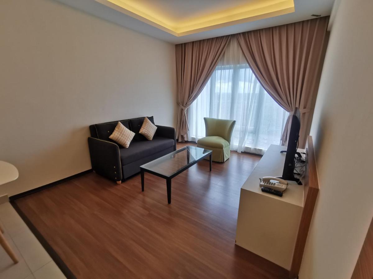Amansari Hotel Desaru Buitenkant foto