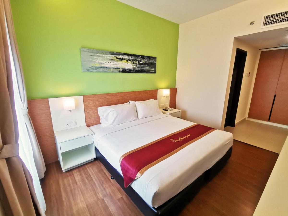 Amansari Hotel Desaru Buitenkant foto