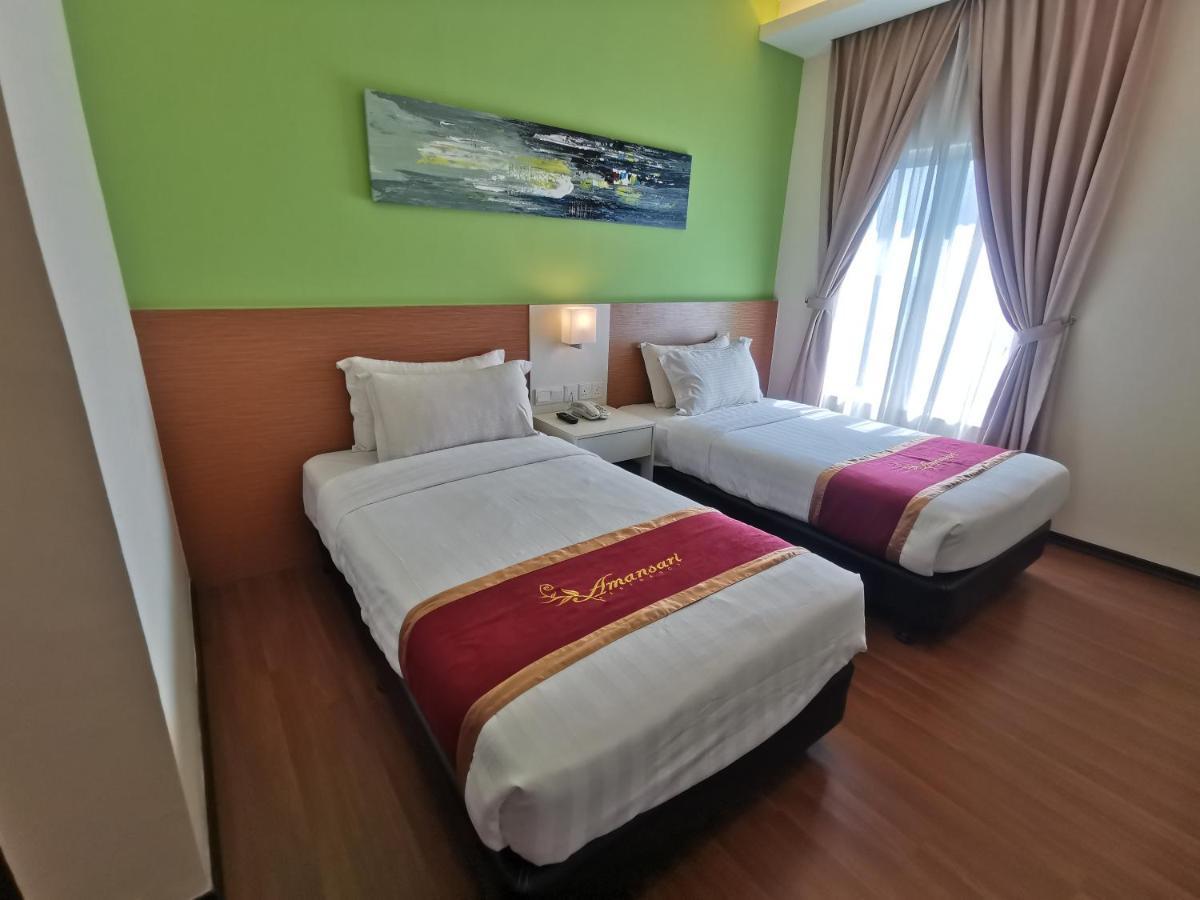 Amansari Hotel Desaru Buitenkant foto